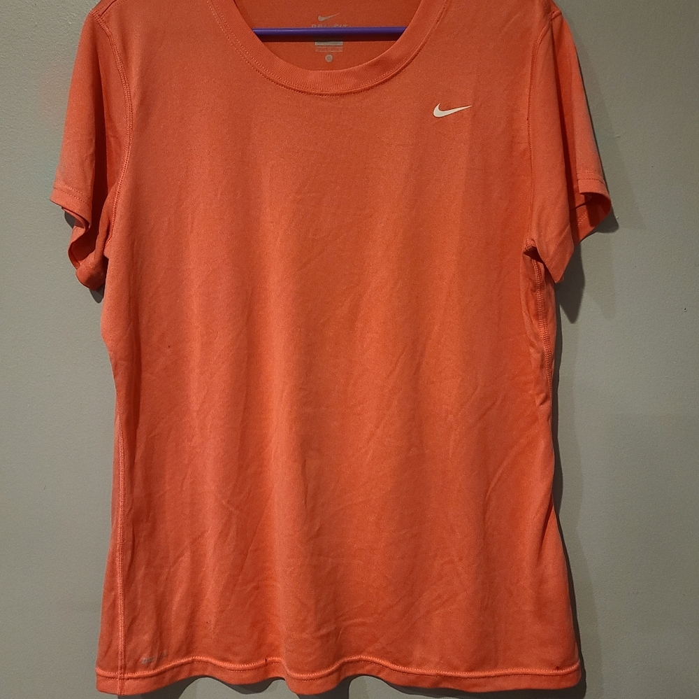 Women's Dry Fit Nike Tee